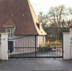 PORTAIL ALUMINIUM CHAMBORD 